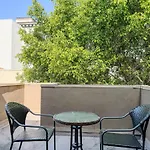 Stylish Loft Apartments Near Downtown With Free Parking
