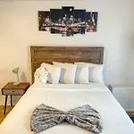 Stylish Loft Apartments Near Downtown With Free Parking